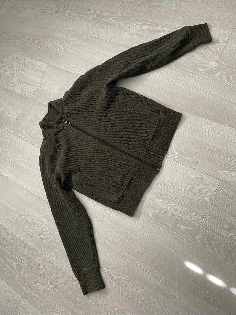 Lululemon On Repeat Bomber Dark Olive Green size 8 - Picture 8 of 16